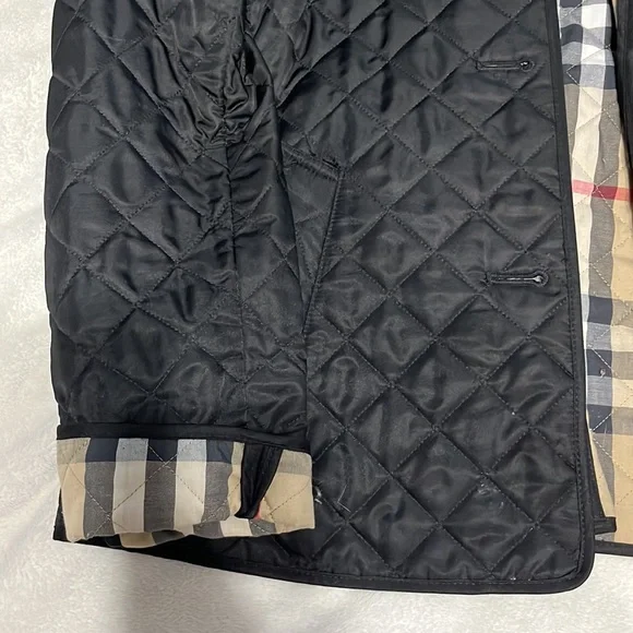 Women’s Burberry Brit black jacket